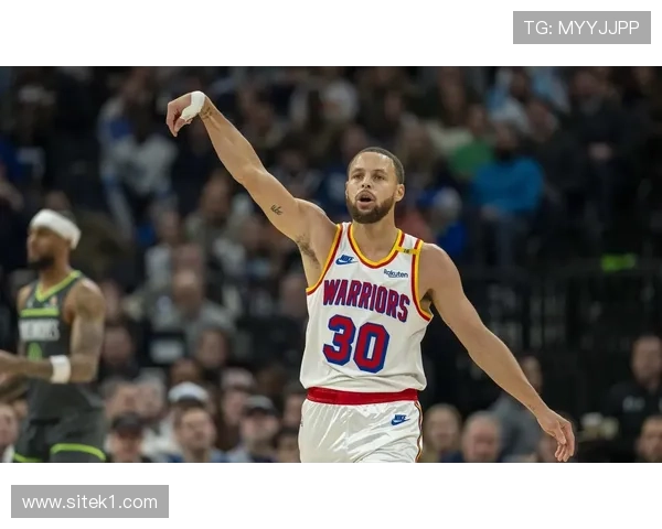 勒布朗挡拆单打拉开空间更胜库里