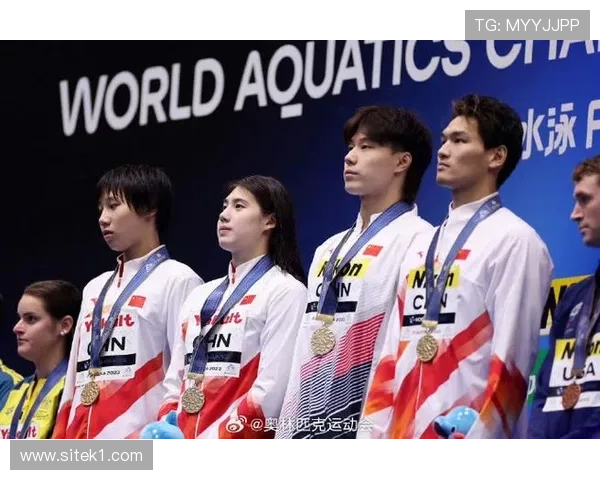 徐嘉余这日常也太纯洁了，比赛上秒天秒地，私下却像邻家大男孩一样洗碗叠被？